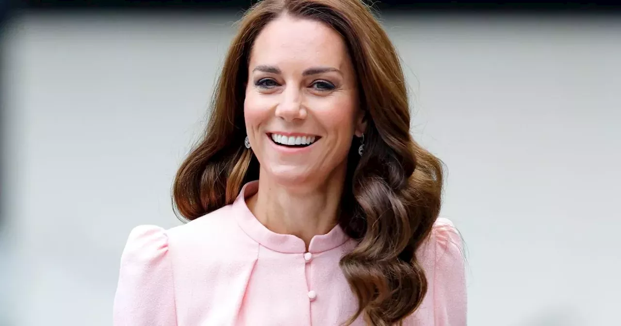 17 mistakes that gave the game away in Kate Middleton's Mother's Day photograph