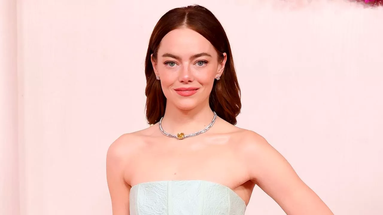 Así fue la emotiva reacción de Emma Stone por el primer Oscar de ‘Poor Things’