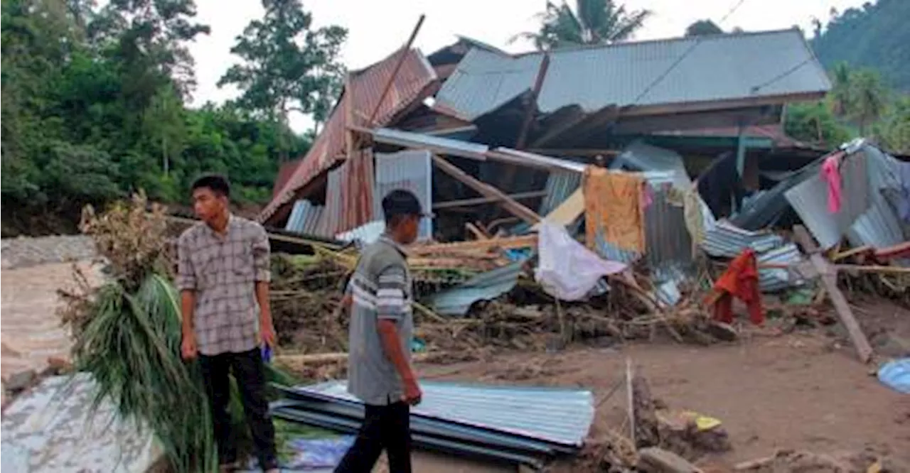 Flash Floods and Landslides in West Sumatra Leave 26 Dead and 6 Missing