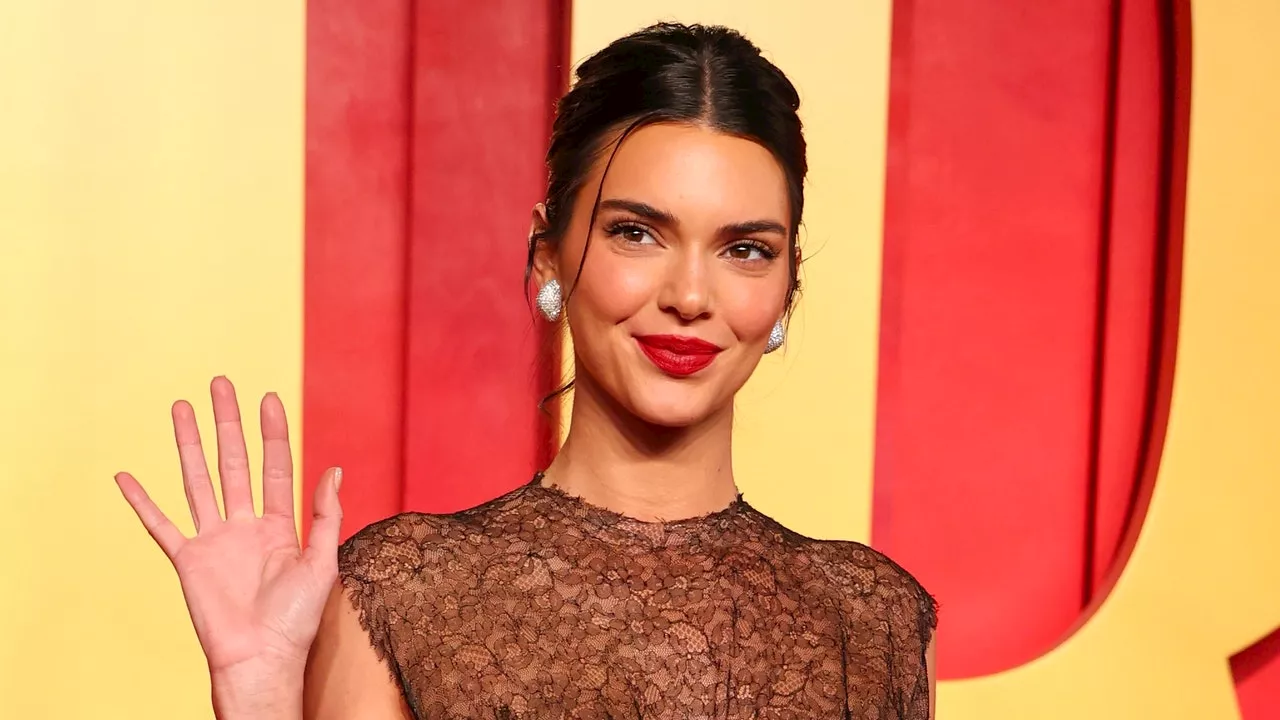 Kendall Jenner confirme les tendances star du moment à l'after-party des Oscars 2024