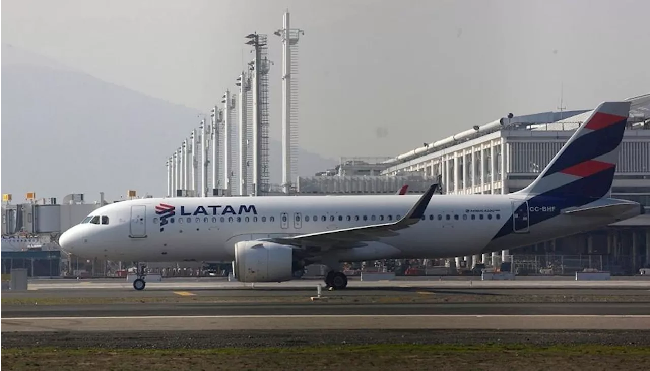 12 hospitalizados dejó “fuerte sacudida” en vuelo de Latam que aterrizó en Nueva Zelanda