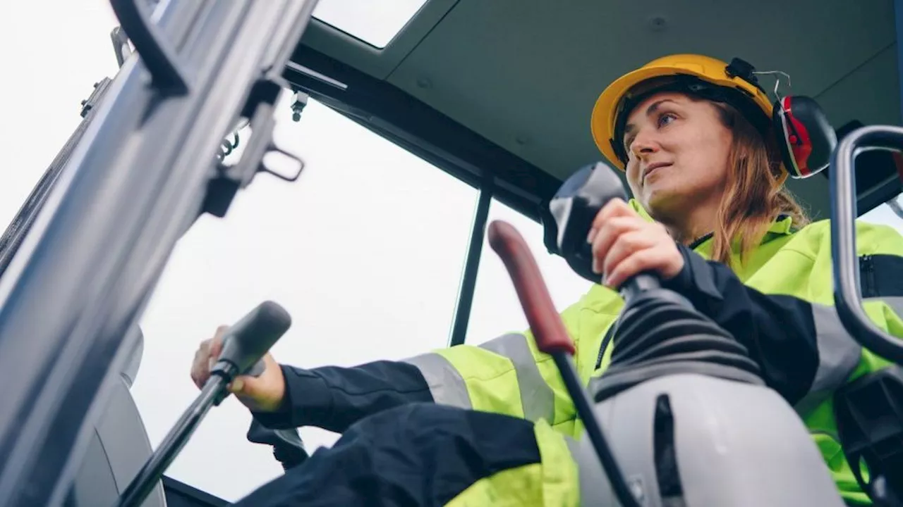 Helmets to Hardhats celebrates the contributions of tradeswomen throughout Canada