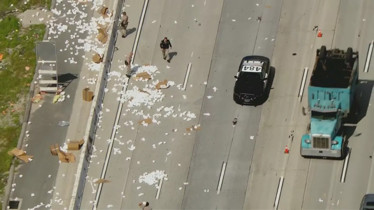 Toilet Paper Spills onto 5 Freeway in Santa Clarita