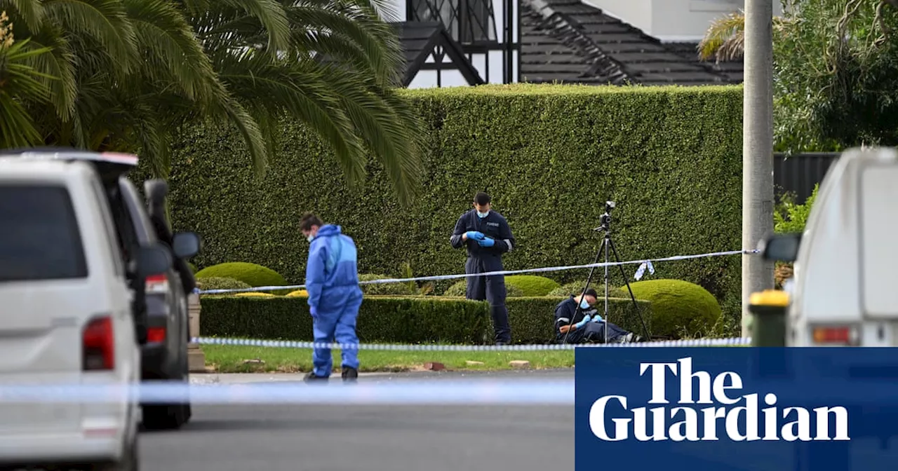 Police investigate whether man shot dead outside Melbourne home linked to mafia