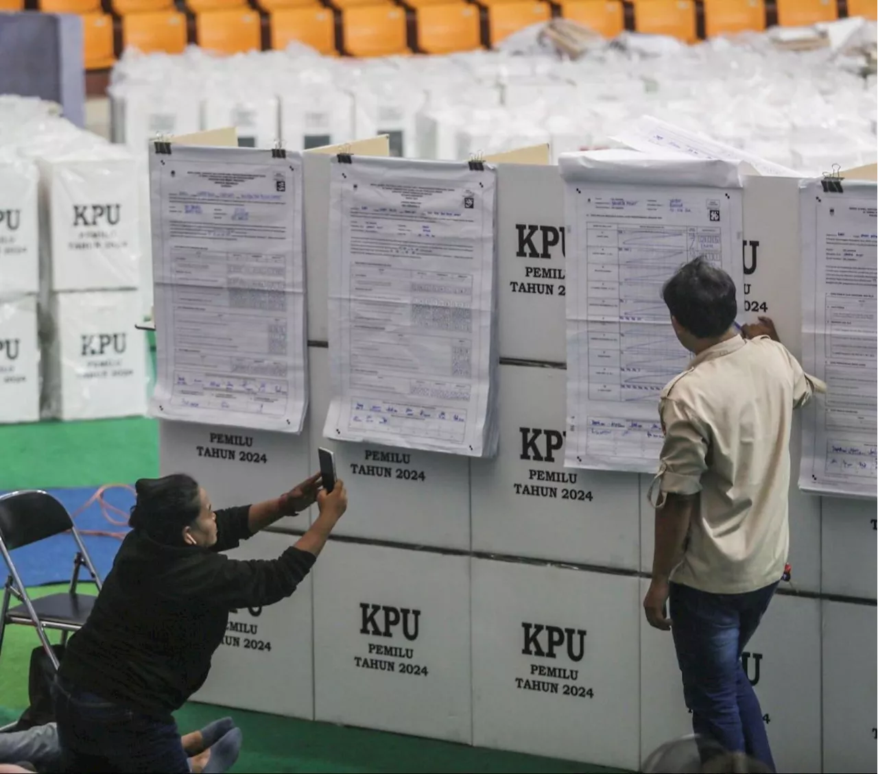 Ada Indikasi Penggelembungan Suara, Pleno Akhir Tingkat Kota Depok Ditunda