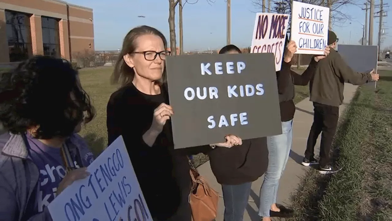 Parents and Students Protest at Fenton High School