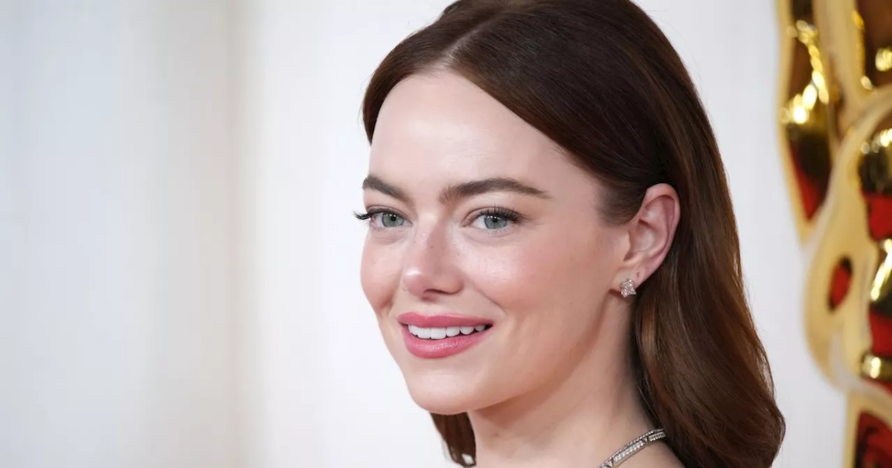 Every beauty product Emma Stone used for her Oscars red carpet look