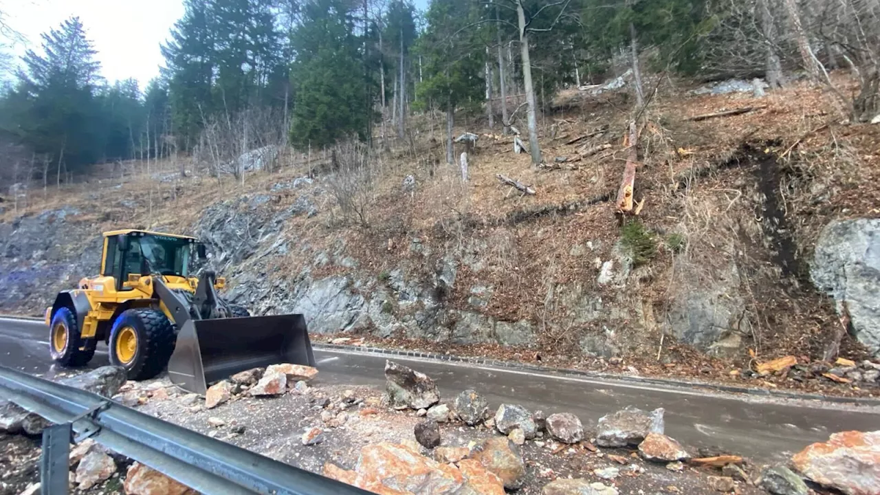 Höllentalbundesstraße nach Felssturz wieder befahrbar