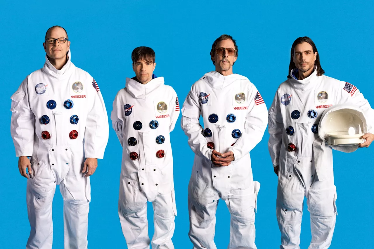 Weezer Will Celebrate 30th Anniversary of the ‘Blue Album’ With an Arena Tour