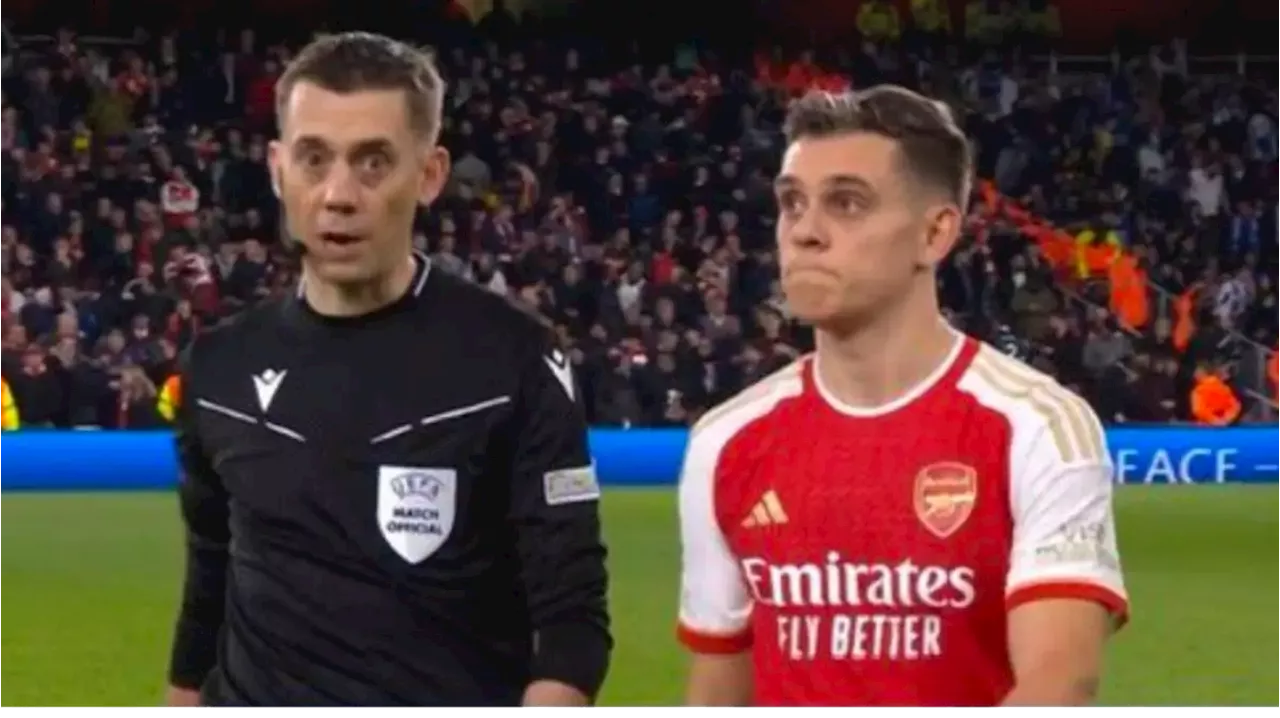 Arsenal forward Leandro Trossard spotted having a chat with referee doppelganger