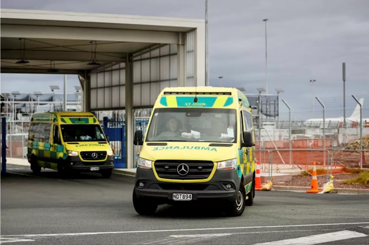 Passenger describes people 'bounced off the roof' on plane that dropped during flight to New Zealand