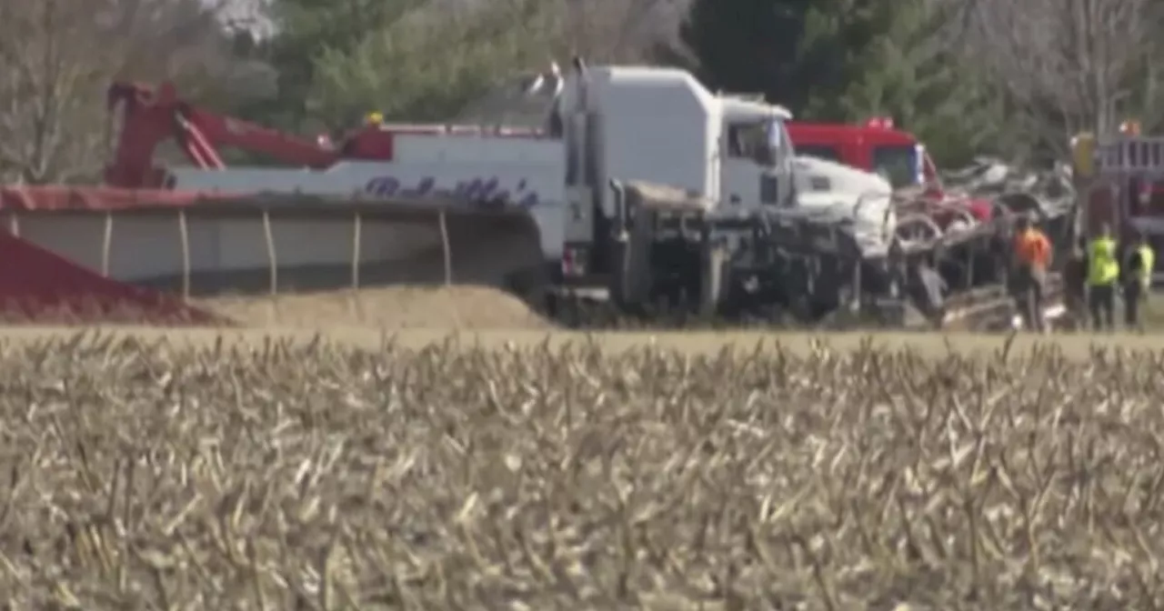 5 dead after school bus collides with semitruck in Illinois