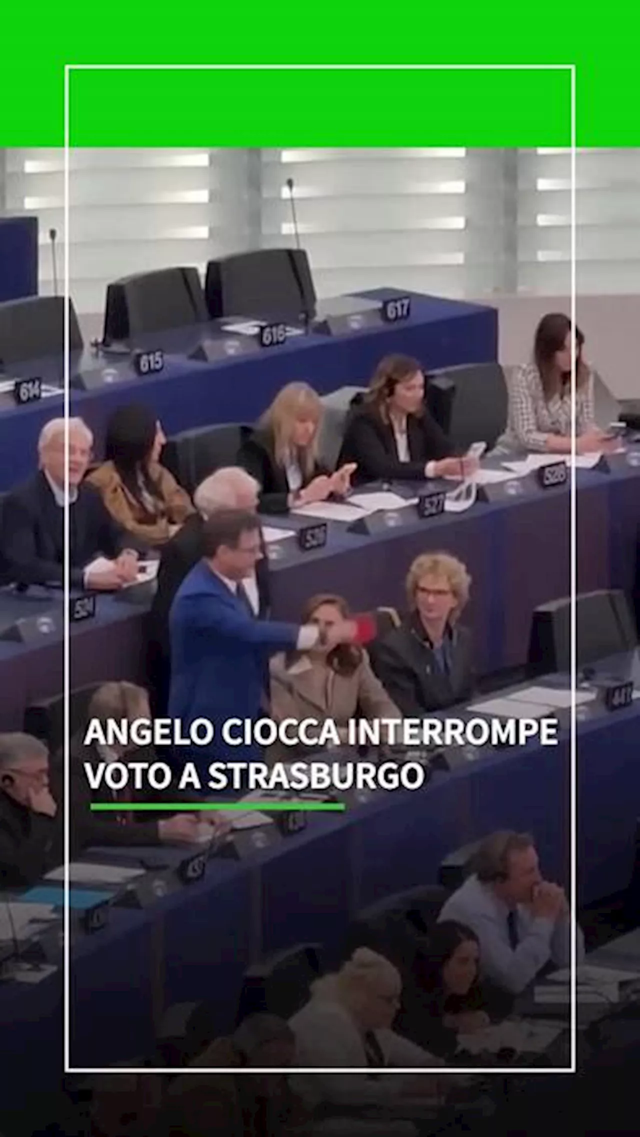 Angelo Ciocca interrompe voto a Strasburgo