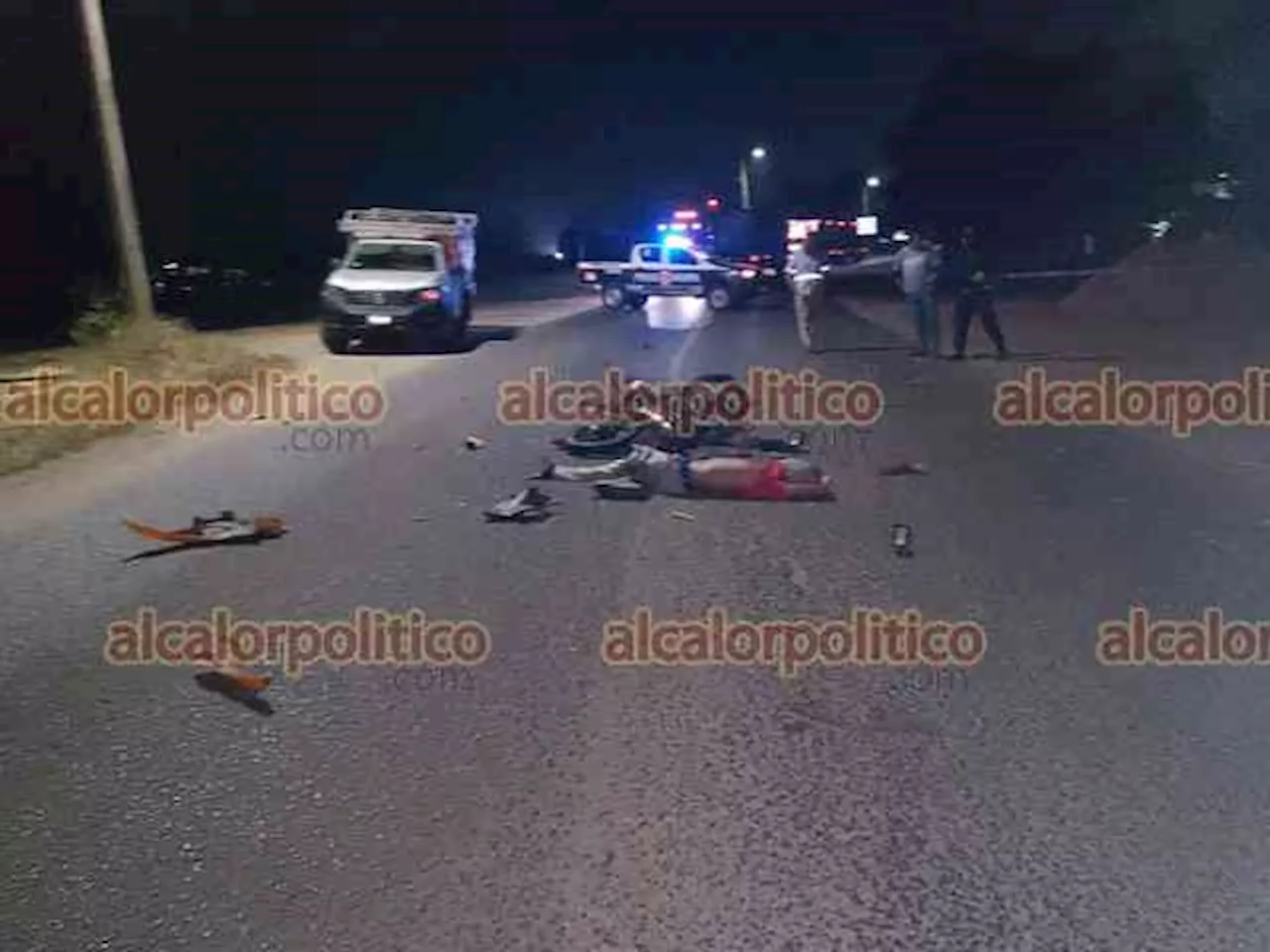 Muere motociclista tras chocar contra camioneta, en Hueyapan