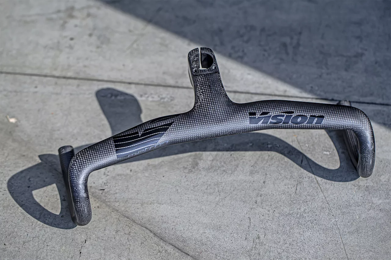 Vision Metron 5D Evo: A New Evolution of Carbon Handlebar + Stem Cockpit