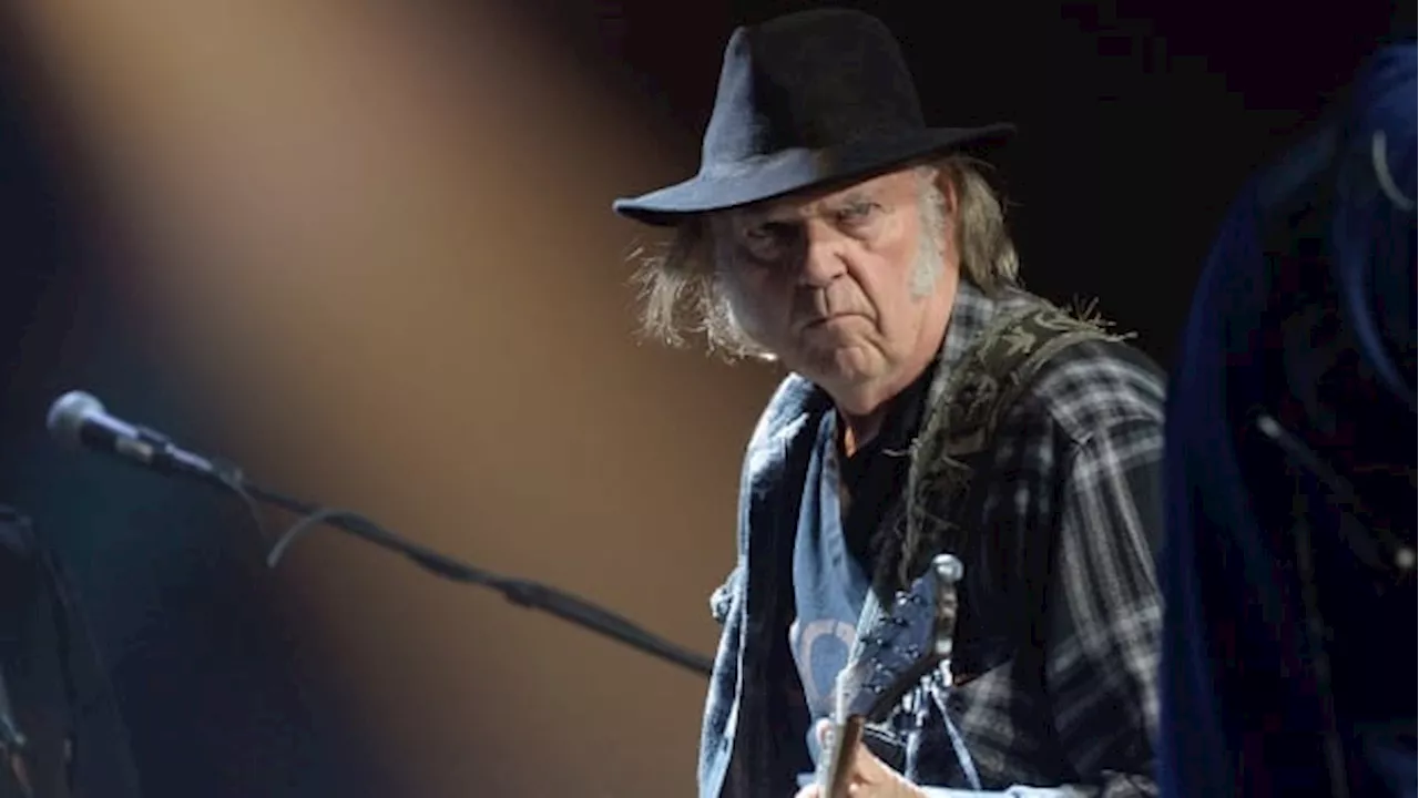 Neil Young returns his music to Spotify, 2 years after Joe Rogan boycott