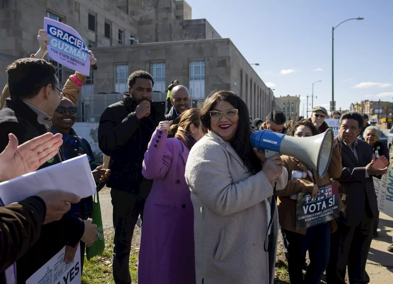 U.S. Sen. Bernie Sanders endorses CTU organizer Graciela Guzmán in Illinois Senate race