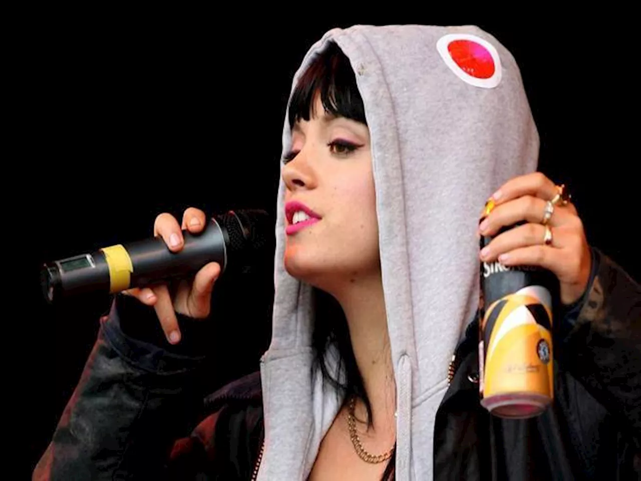 Lily Allen: «Le mie figlie mi hanno rovinato la mia carriera»