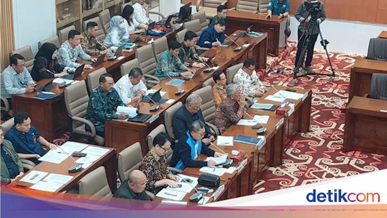 Zulhas Buka Suara soal Heboh Bansos Beras Tetap Dibagikan Saat Pemilu