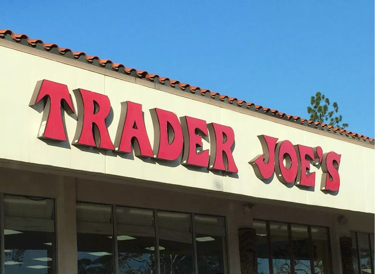 Trader Joe's Just Revealed When Its Viral Mini Tote Bags Will Be Restocked