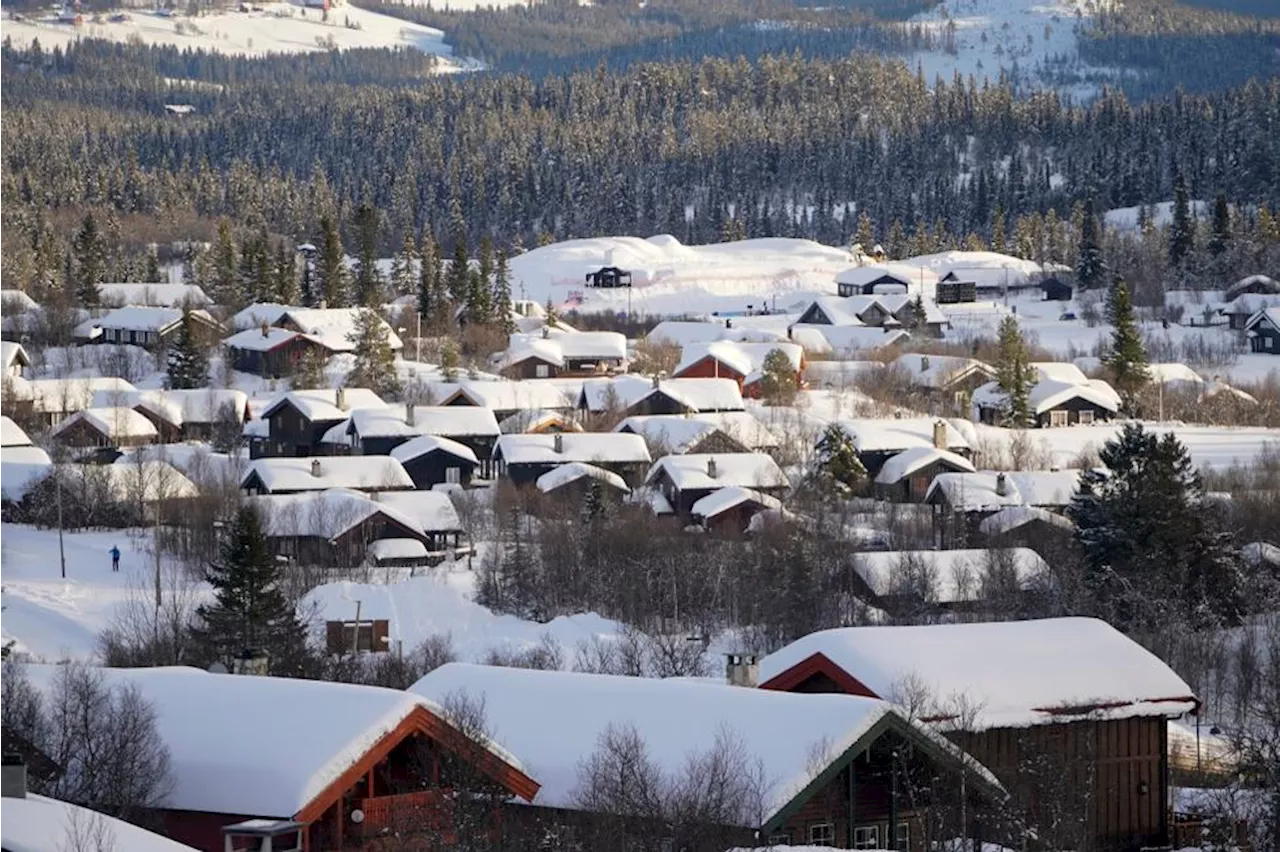 Regjeringen vil stramme inn hyttebyggingen i norske kommuner