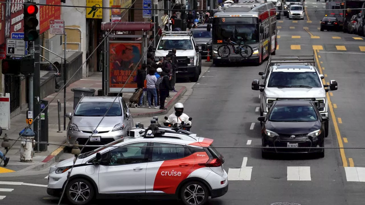 California 'Waymo' bill aims to give cities more authority over self-driving car companies