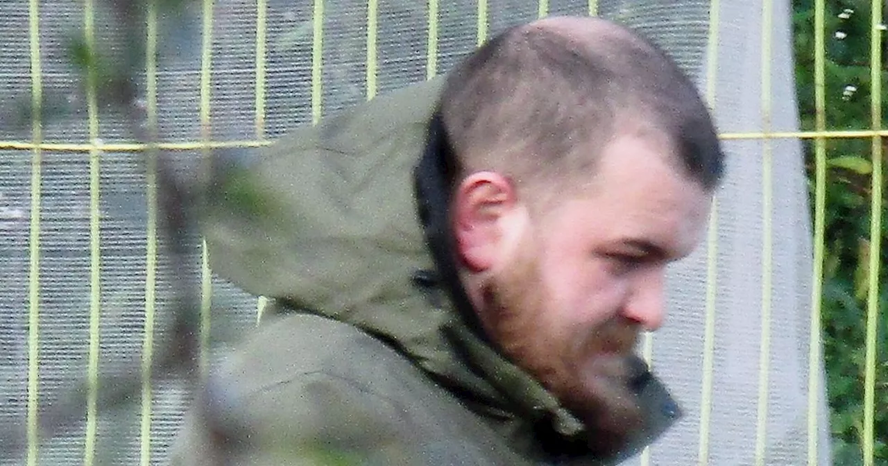 Contractor caught moving £130k dirty money for crime gang spared jail