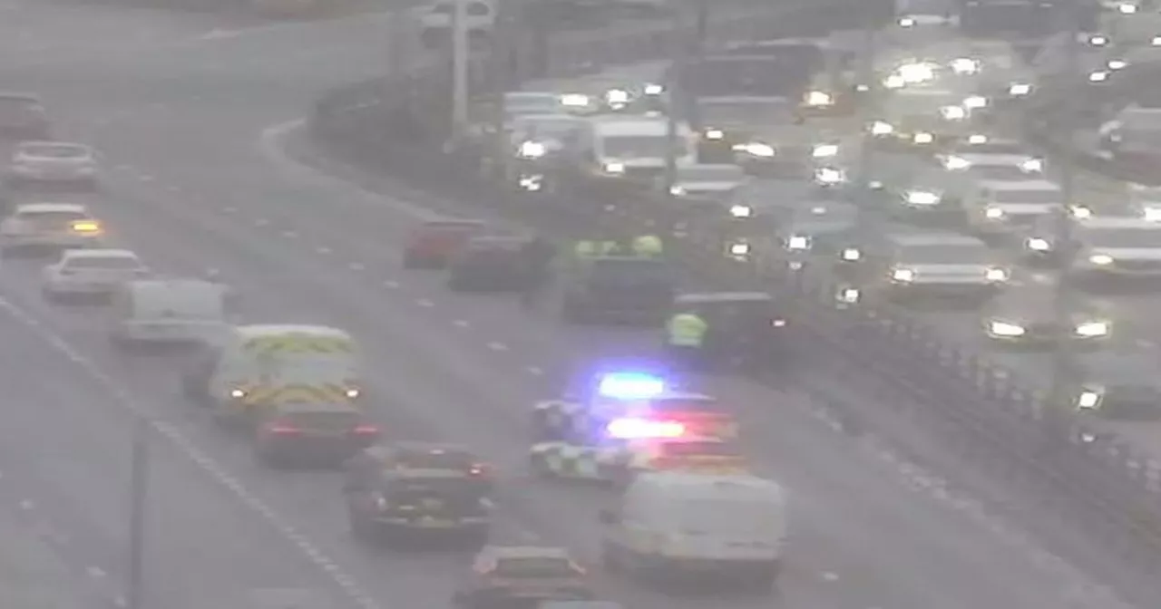 Police rush to Glasgow M8 crash as multiple lanes on busy motorway blocked