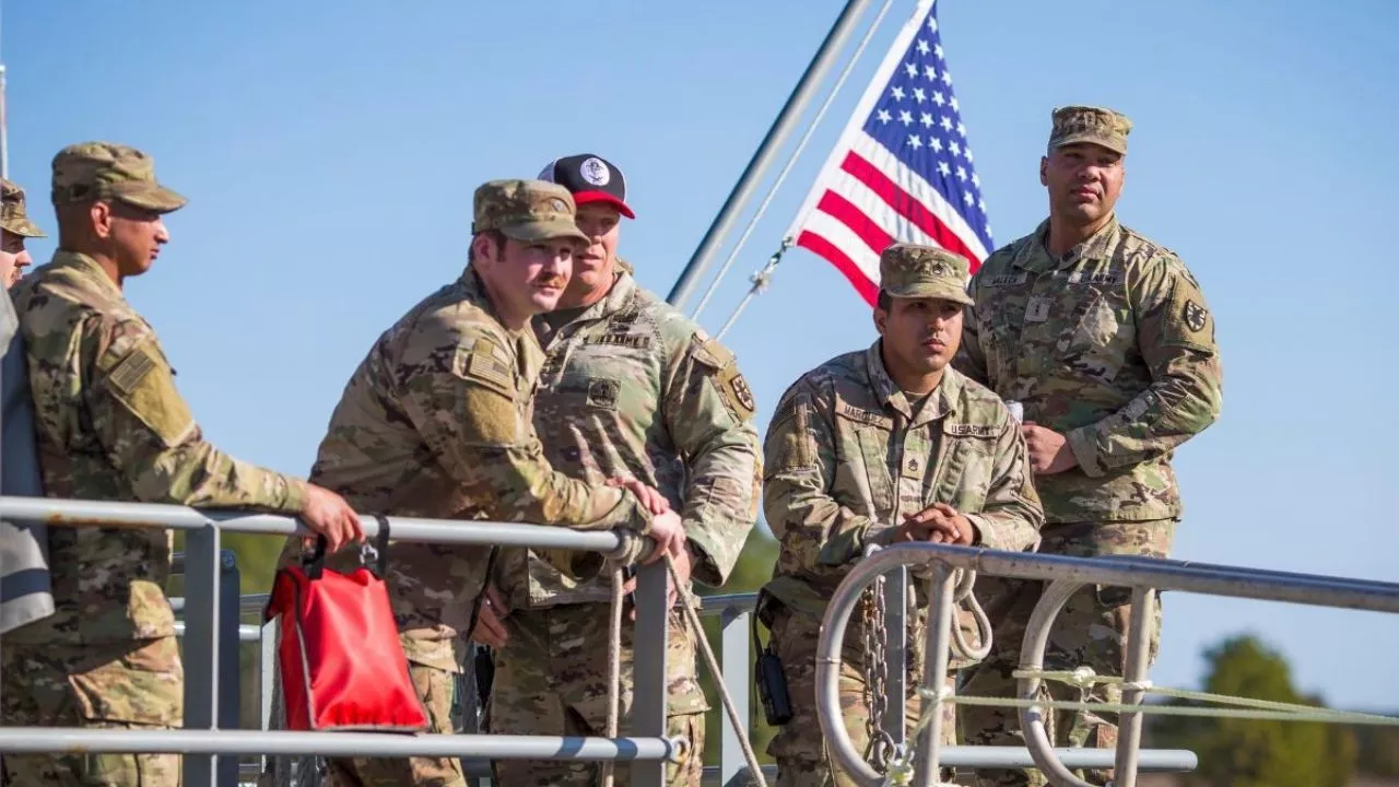 Biden cumple promesa y comienza construcción de puerto de ayuda humanitaria en Gaza