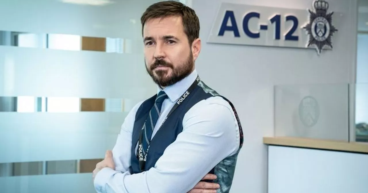 Martin Compston joins Vicky McClure in Glasgow for over 30s daytime ...