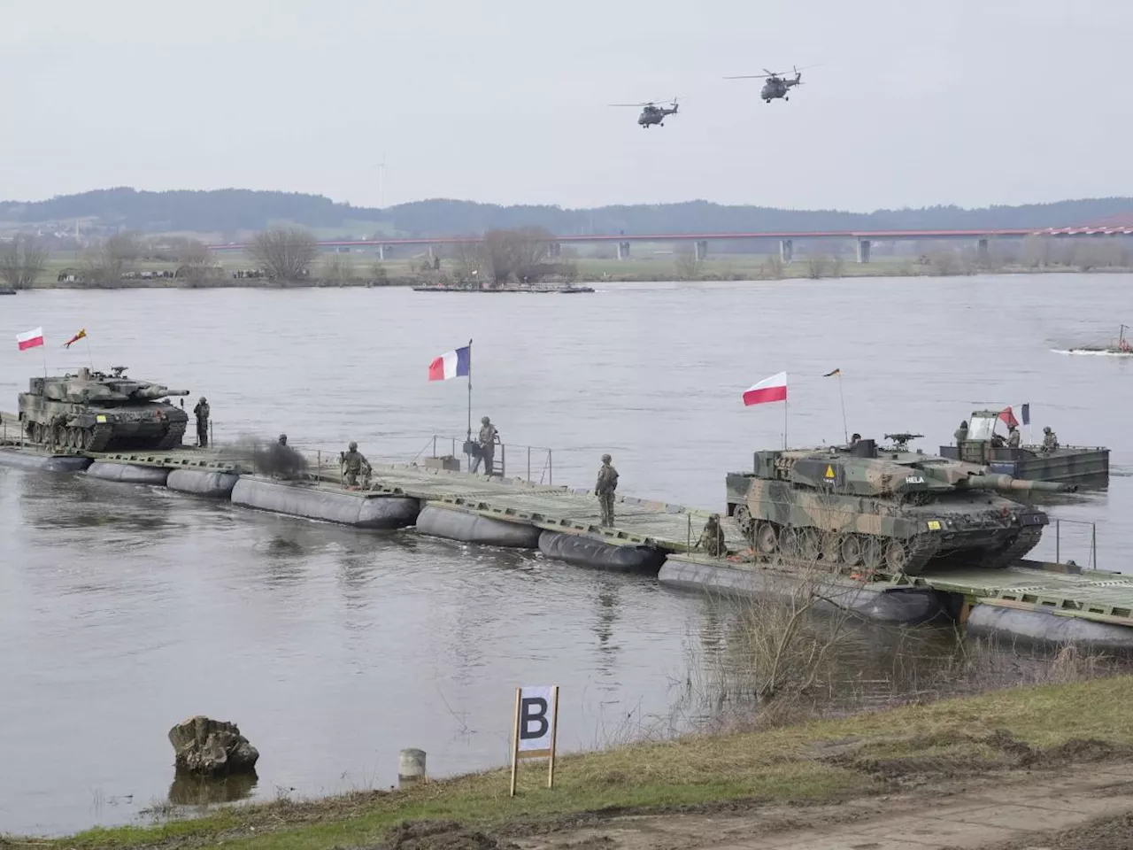 330mila uomini pronti: come si muovono le truppe Nato lungo il confine con la Russia