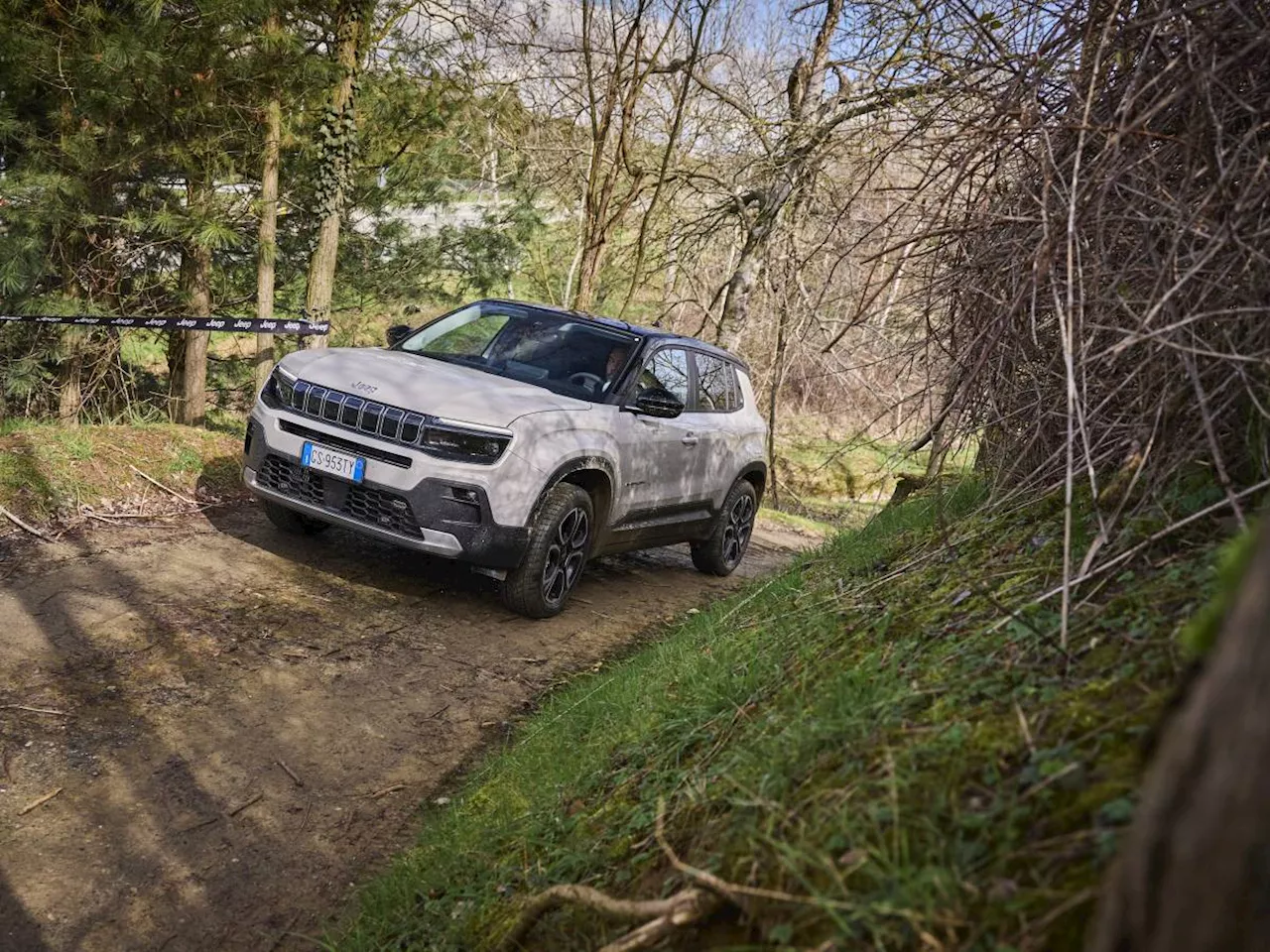 Jeep Avenger e-hybrid, primo contatto con la versione ibrida a 48 Volt