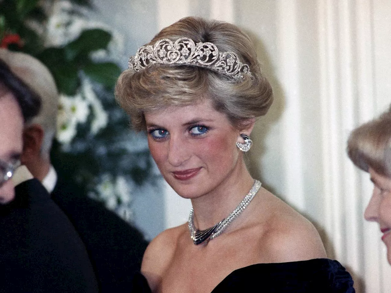 L’ultimo affronto a Lady Diana: l'amante mette all’asta le sue lettere