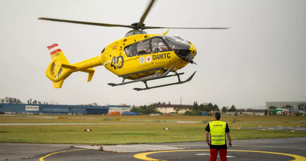 Ein Toter und sieben Verletzte bei Frontalcrash in NÖ