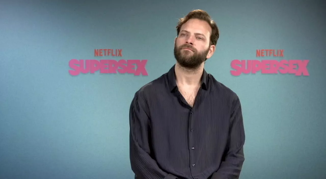 Alessandro Borghi: «In Supersex 50 scene di sesso in 95 giorni? Nella vita vera ne faccio molte di più»