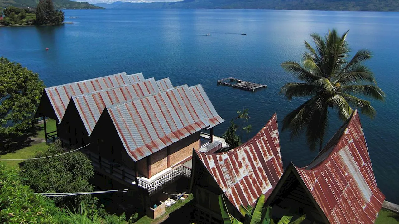 Eksplorasi Pulau Samosir, Paduan Keindahan Alam dan Budaya Batak