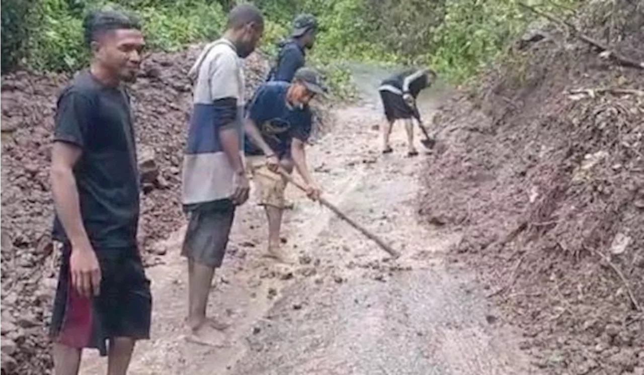 Cemas Bukit Bergeser Warga Tanjung Bunga Mohon Pemda Flotim