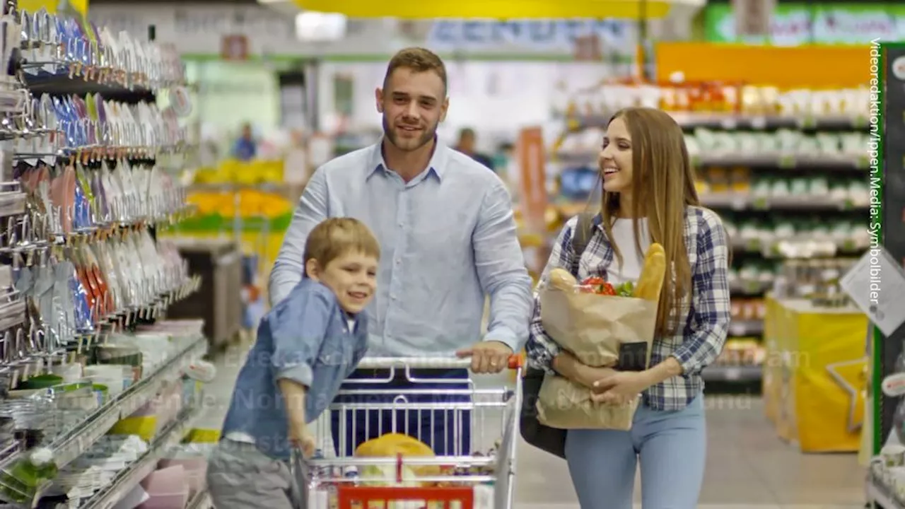 Mega-Schlangen bei Lidl: „Lasst eure Kinder zu Hause“