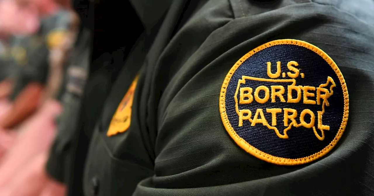 Ex-border officer pleads guilty to letting people into U.S., accepting bribe