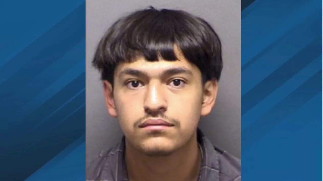 Teen flees traffic stop, injures San Antonio officer, faces severe charges