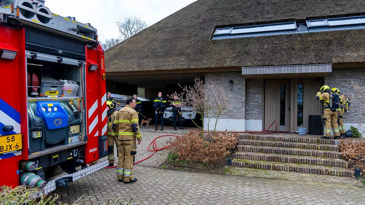 112-nieuws: brand in villa • auto botst achterop bestelbus