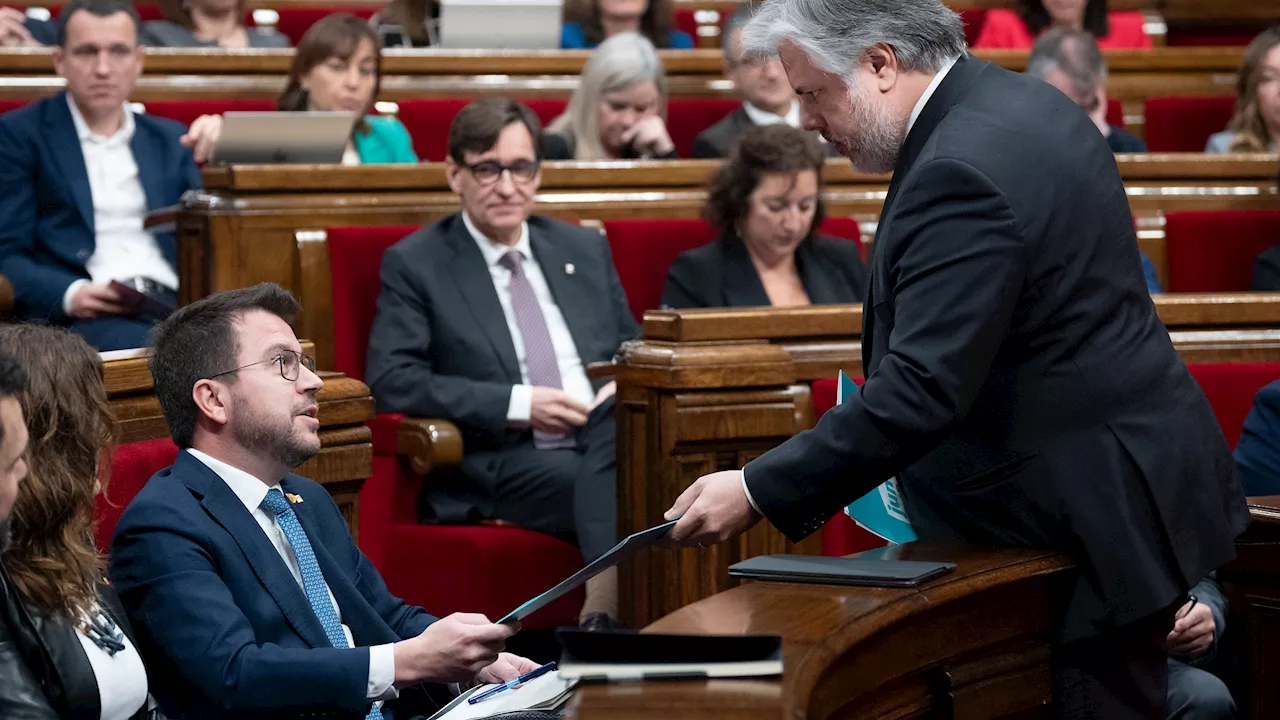 Junts reta a Aragonès a aceptar su última oferta presupuestaria o a adelantar elecciones en Cataluña