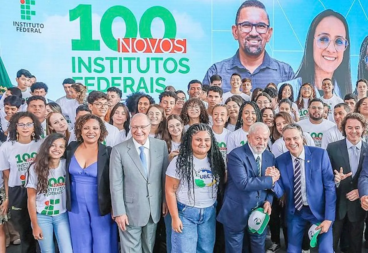 'Nossos mil gols serão mil institutos federais', diz Lula ao anunciar construção de 100 novos IFs