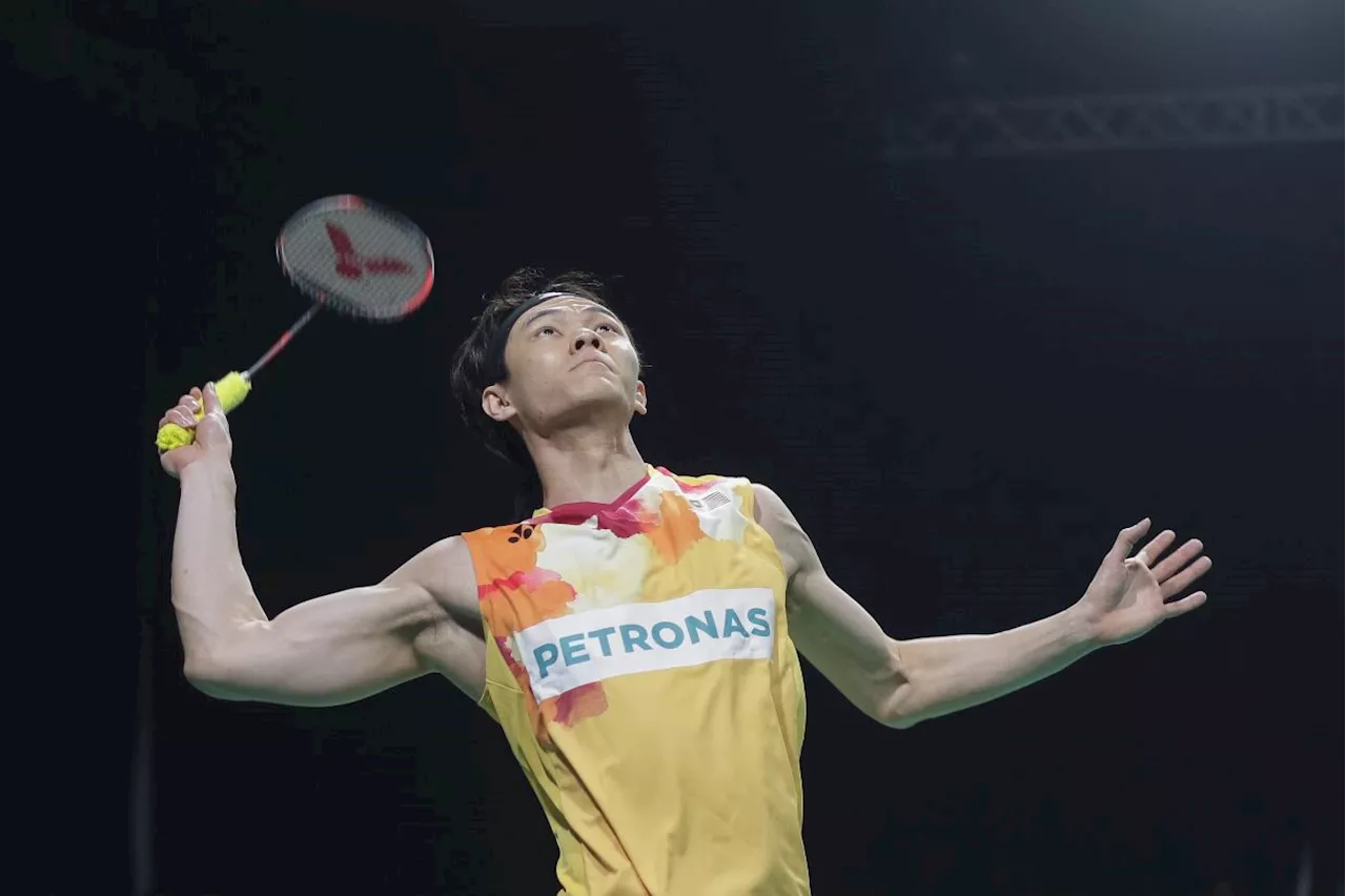 Lee Zii Jia stuns world No. 6 Naraoka to advance in All-England