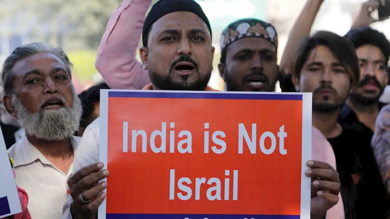 Protests erupt in India against 'anti-Muslim' citizenship law