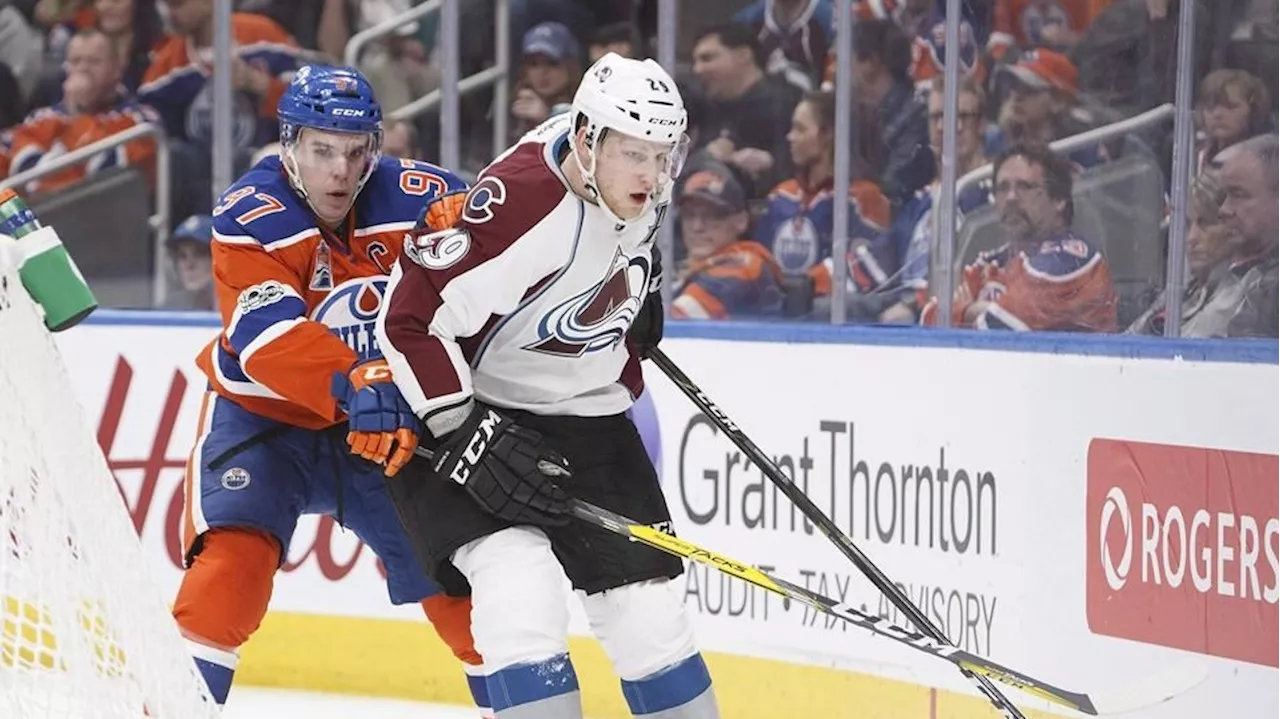 MacKinnon proving hard to catch in Art Ross race