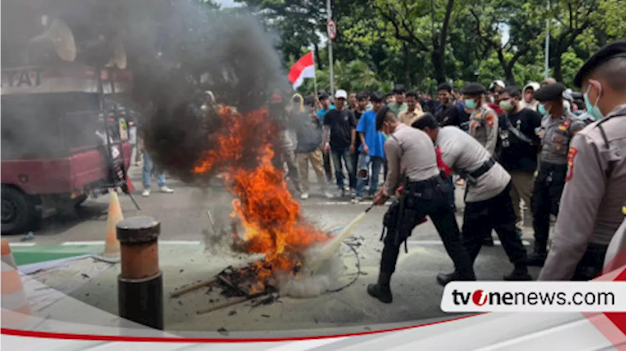 Demo Sempat Ricuh, Massa Minta PTUN Bebas dari Mafia Tanah