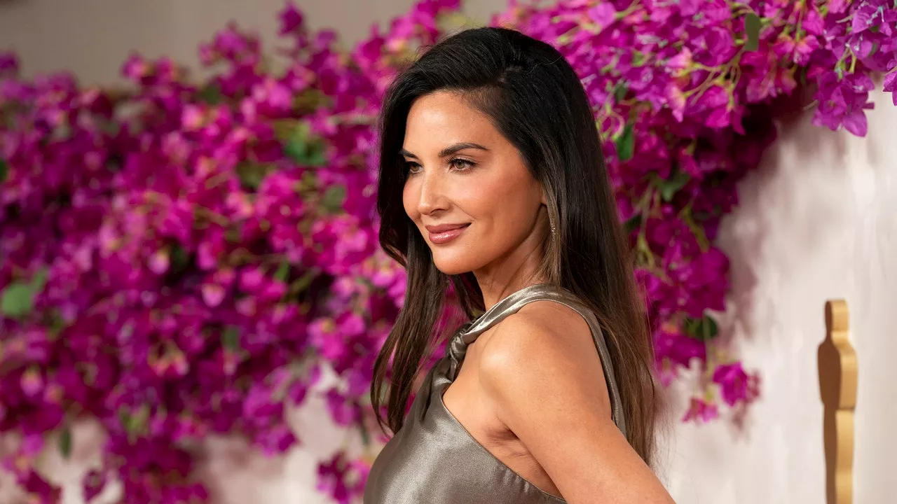 Olivia Munn Shares Breast Cancer Diagnosis and Double Mastectomy: “I’m Lucky”