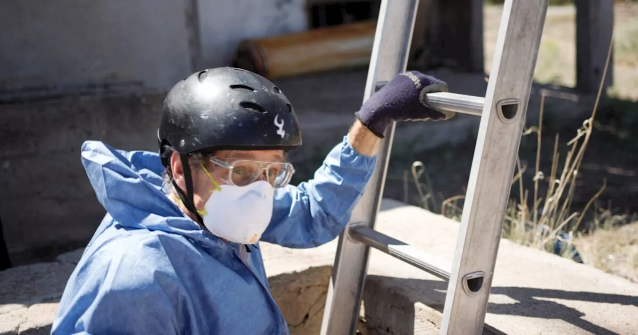 Chemist Collects Dust Samples to Investigate Plutonium Contamination in New Mexico