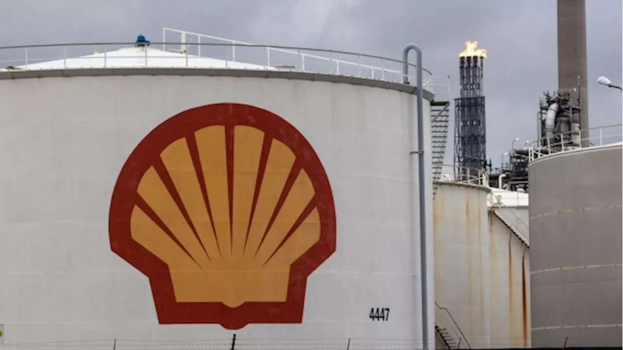 Shell Moderates 2030 Emissions-Cut Target in Strategy Update